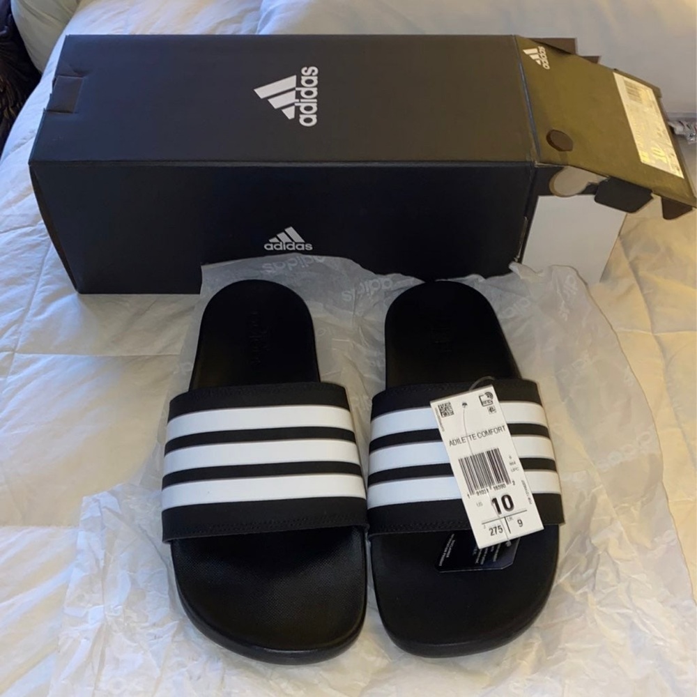 Adidas Adilette Comfort Slides in Black and White Size 10 Unisex - Picture 2 of 3